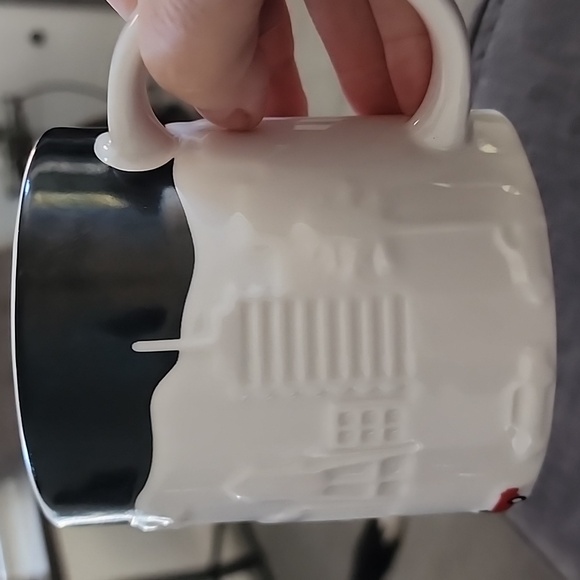 Starbucks 2012 LA Los Angeles Limited Edition Collector Mug, 16 Oz - Picture 13 of 15